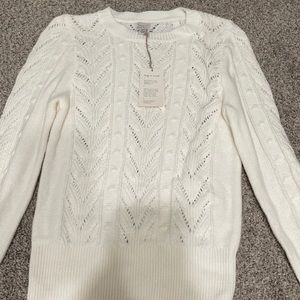 Cute white Sweater 🤍